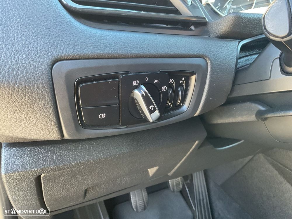 BMW 216 Active Tourer d - 23