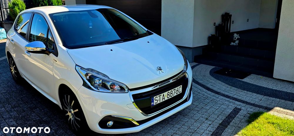 Peugeot 208 1.2 PureTech Style - 4