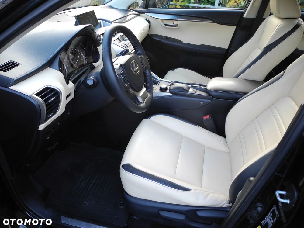 Lexus NX 300h Prestige AWD - 12