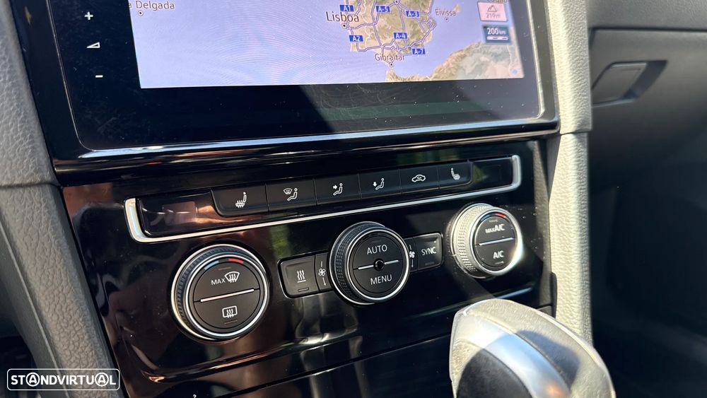 VW Golf 2.0 TSI GTI DSG Performance - 24