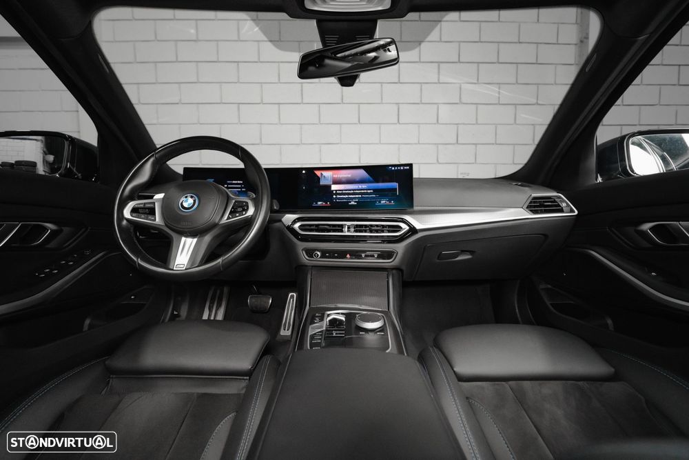 BMW 320 e Pack M Auto - 43