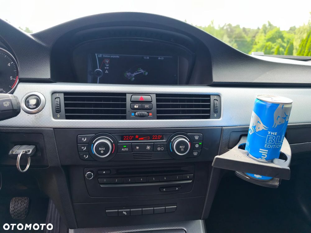 BMW Seria 3 330d - 23