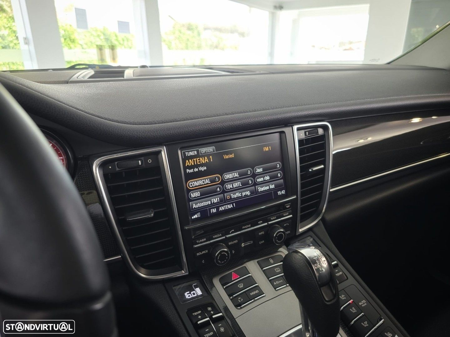 Porsche Panamera Diesel Platinum Edition - 21