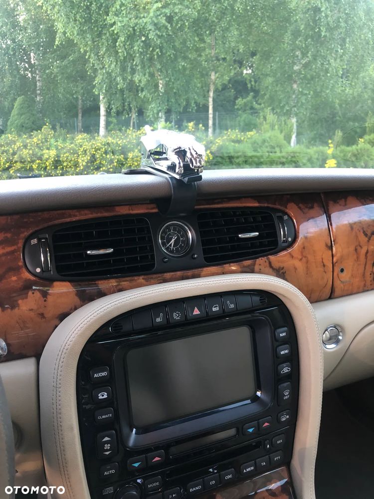 Jaguar XJ XJ6 2.7 D Executive - 17