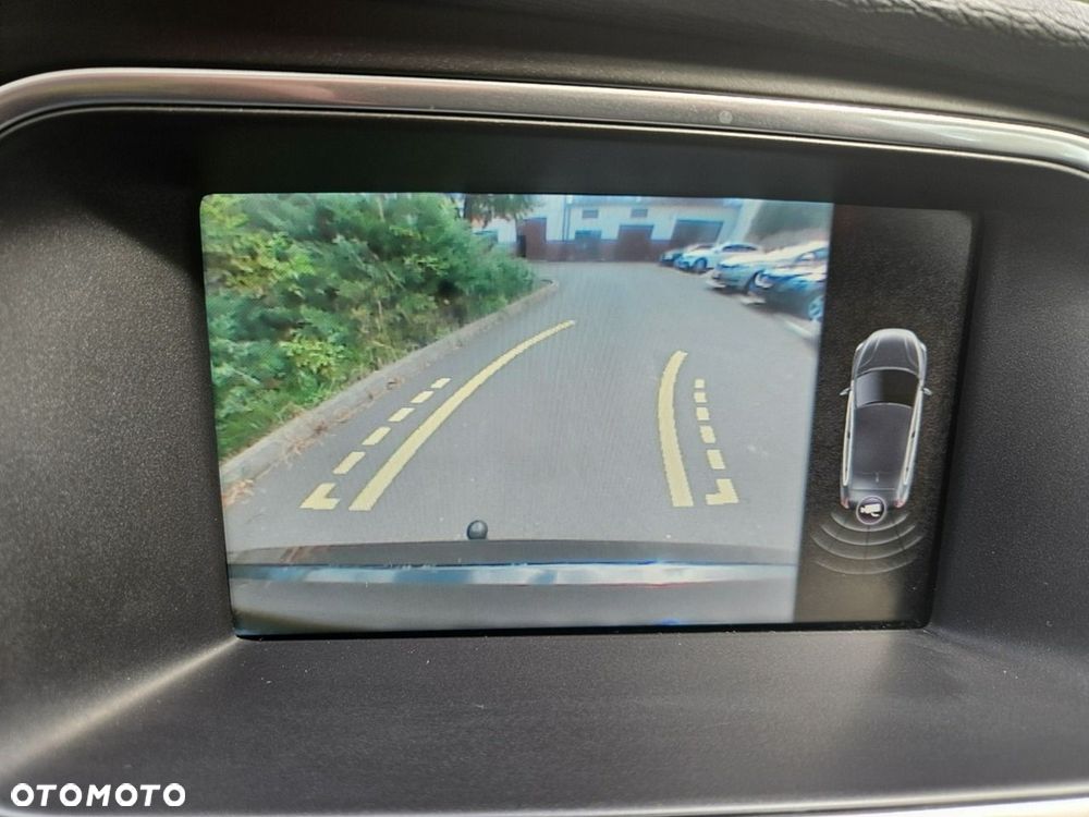 Volvo V40 D2 Momentum - 22