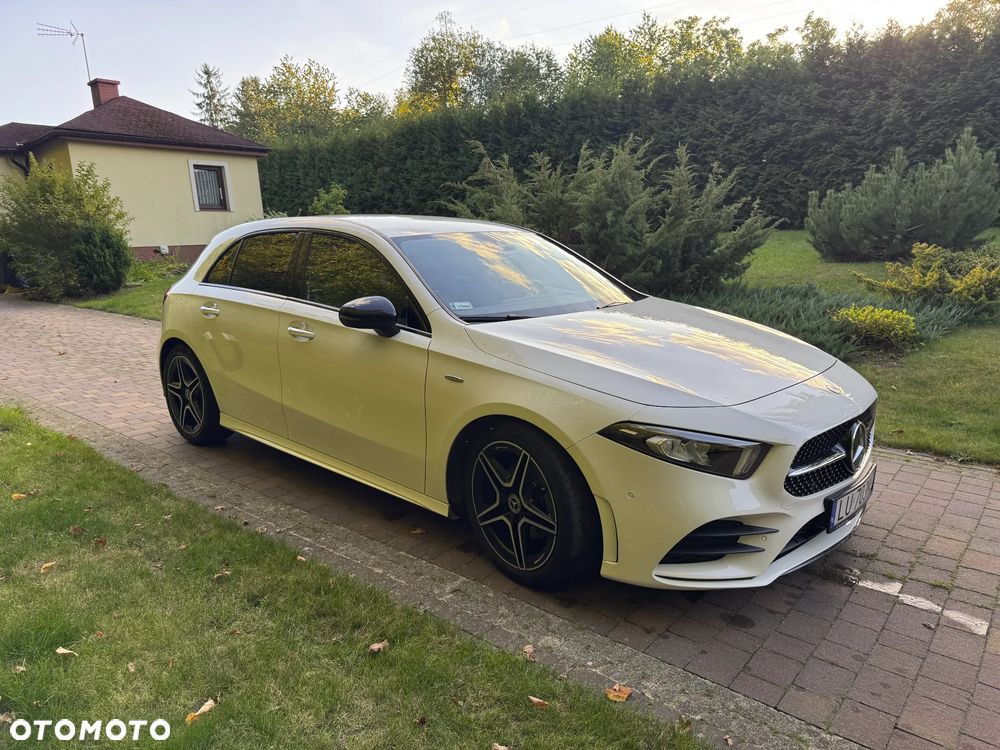 Mercedes-Benz A-Class 2019 photo 3