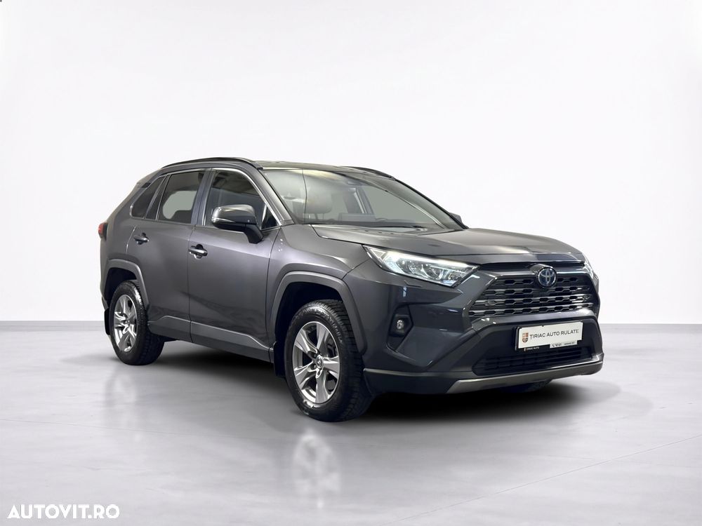 Toyota RAV4 - 8
