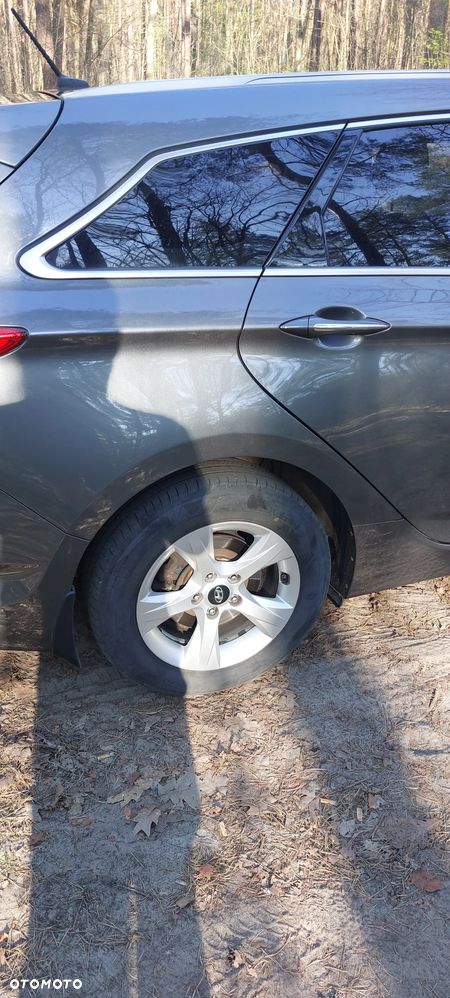 Hyundai i40 Kombi blue 1.6 Space - 5