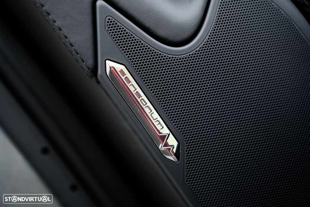 Lamborghini Aventador 6.5 V12 LP740-4 S - 61