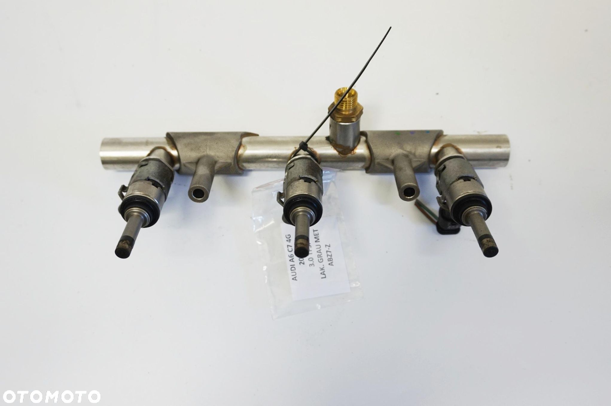 LISTWA WTRYSKOWA AUDI A6 C7 4G 3.0TFSI 06C906038C - 1