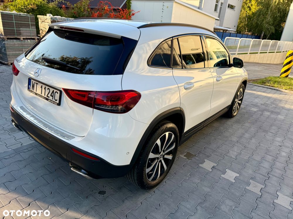 Mercedes-Benz GLA 200 Business Edition - 8