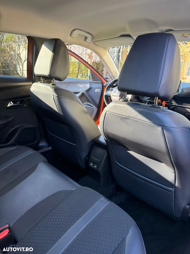 Peugeot 2008 1.2 L PureTech STT EAT8 Active - 11