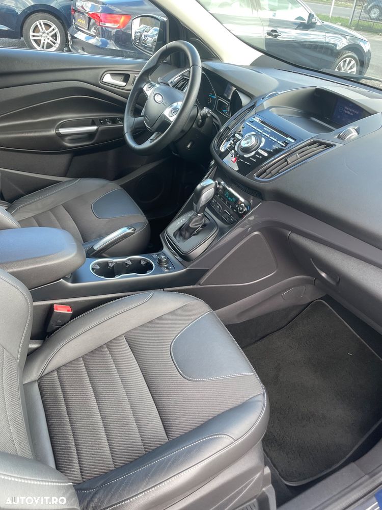 Ford Kuga 2.0 TDCi 4x4 Aut. Titanium - 9