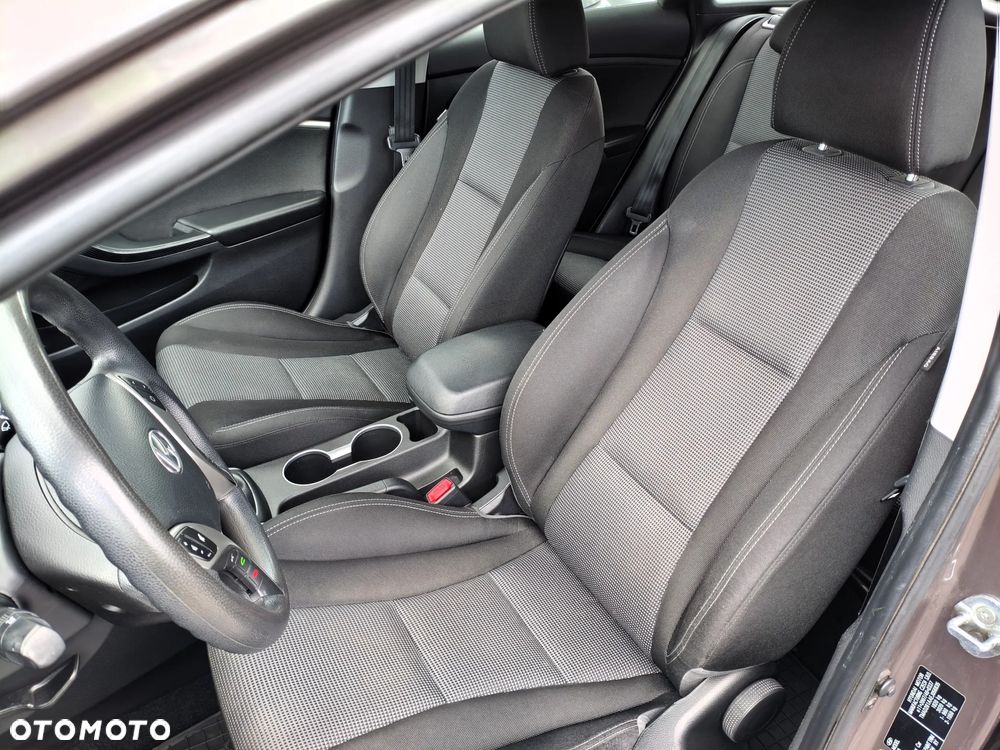 Hyundai i30 i30cw 1.4 Classic - 14