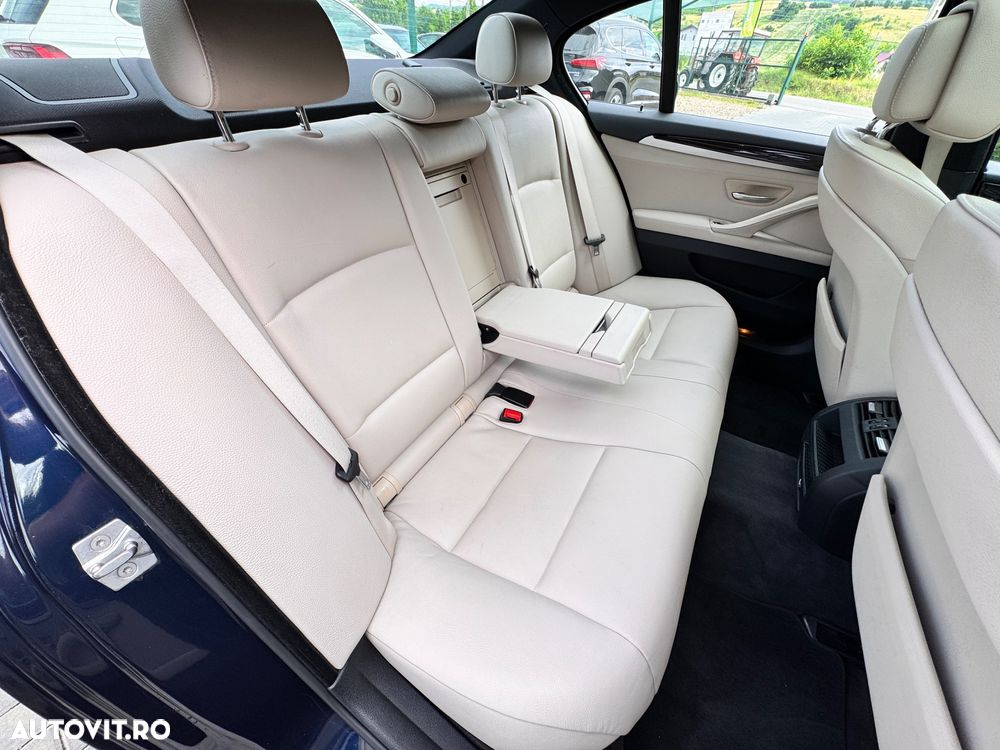 BMW Seria 5 525d xDrive Sport-Aut. - 31
