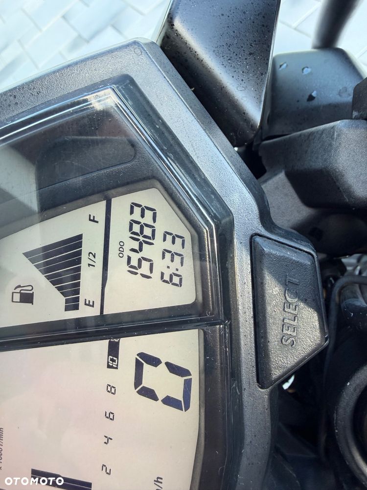 Yamaha MT - 6