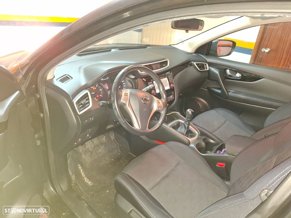 Nissan Qashqai 1.5 dCi N-Connecta - 19