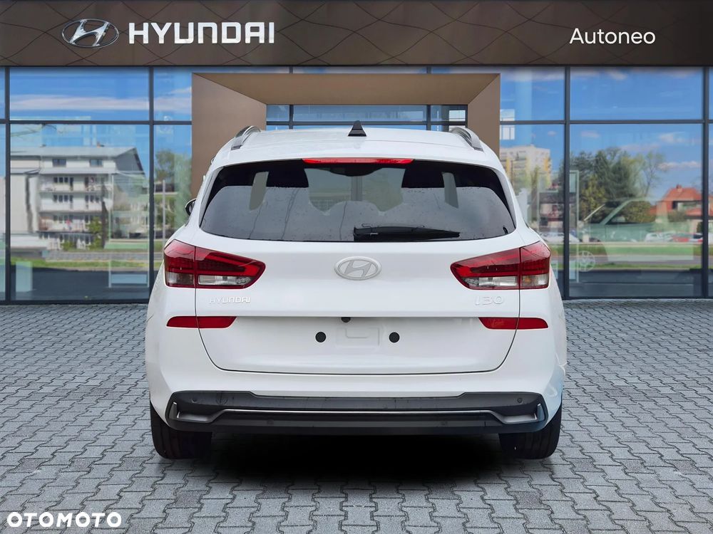Hyundai i30 1.5 T-GDI 48V Smart Plus DCT - 4