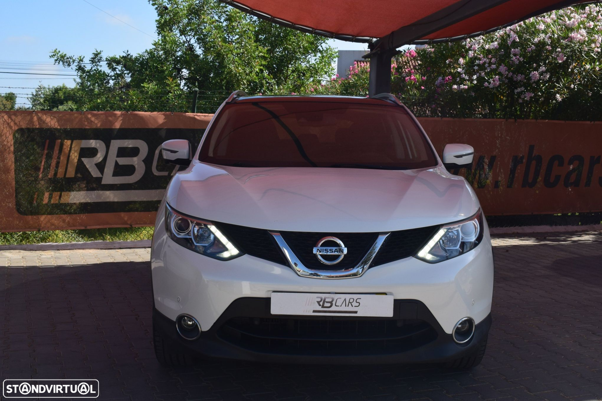 Nissan Qashqai 1.5 dCi N-Connecta 18 - 2