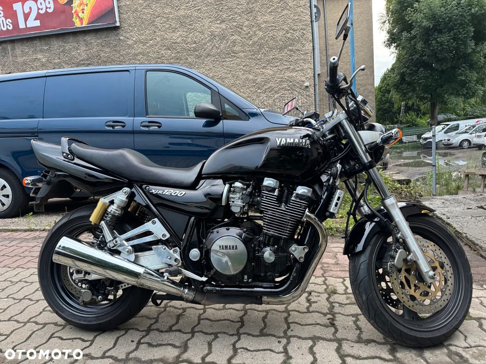 Yamaha XJR - 1