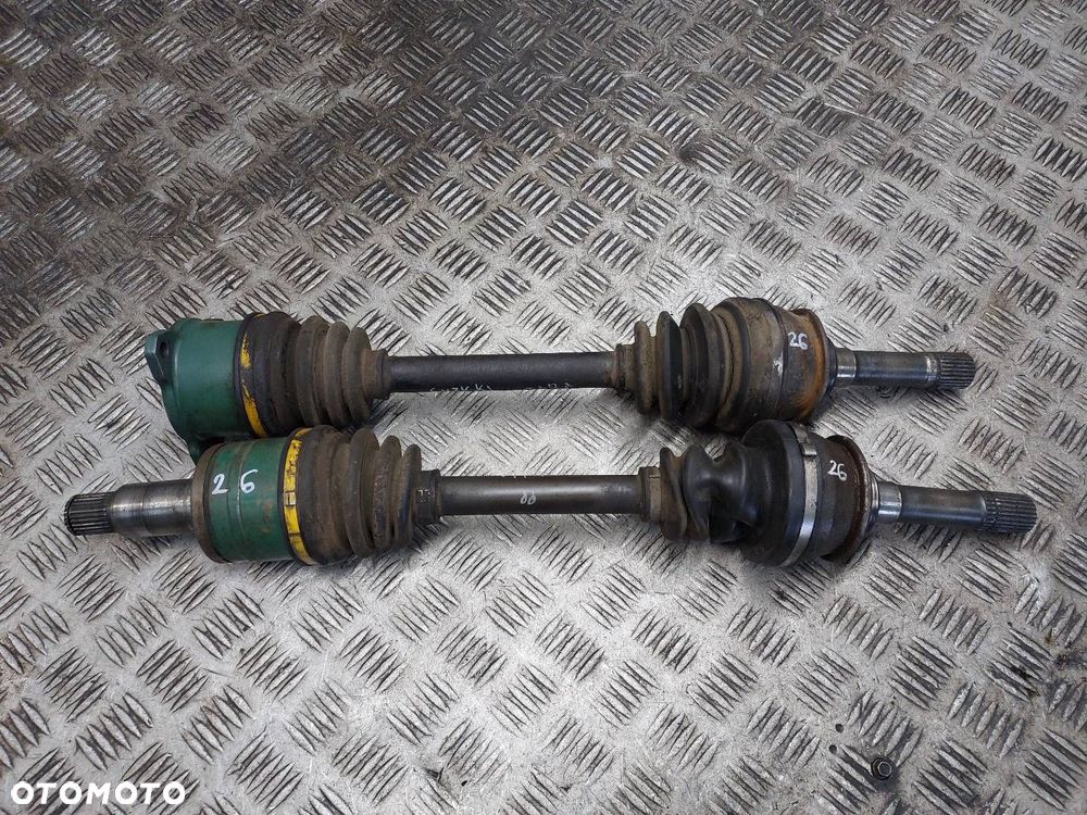 PÓŁOŚ LEWY PRZÓD + PRAWY PRZÓD 5B SUZUKI GRAND VITARA I 2.0 TD ID: 237620 - 1
