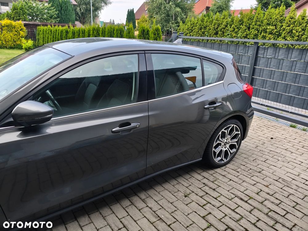 Ford Focus 2.0 EcoBlue Titanium X - 25