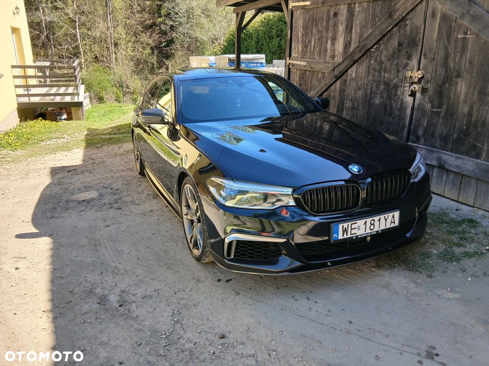 BMW Seria 5 M550i xDrive sport - 6