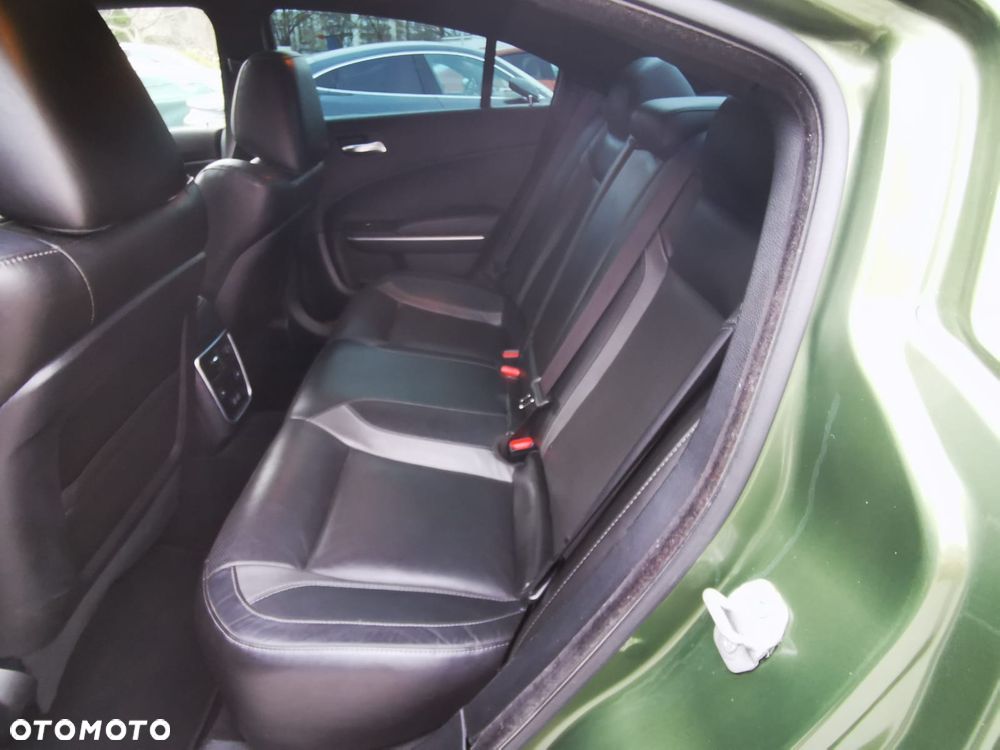 Dodge Charger 3.6 GT - 32