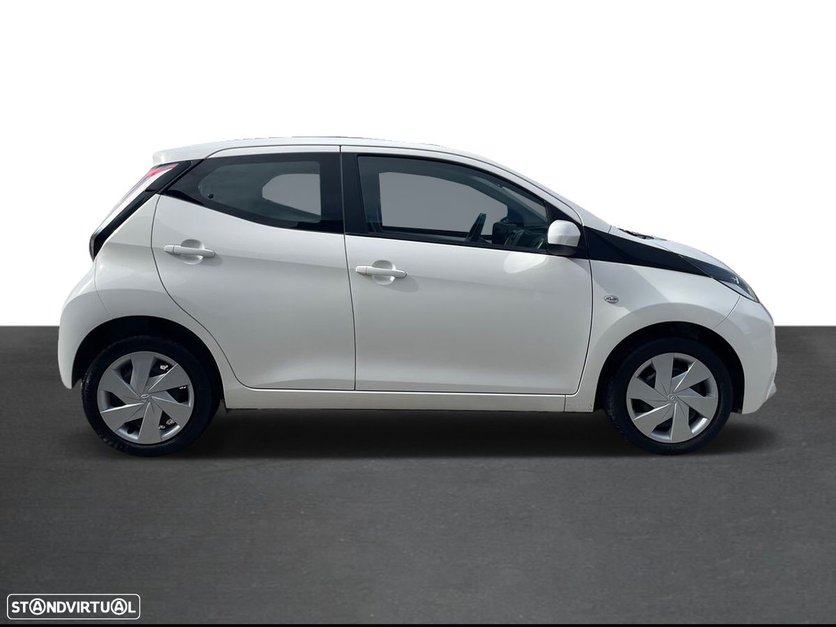 Toyota Aygo 1.0 X-Play+AC+X-Touch - 17