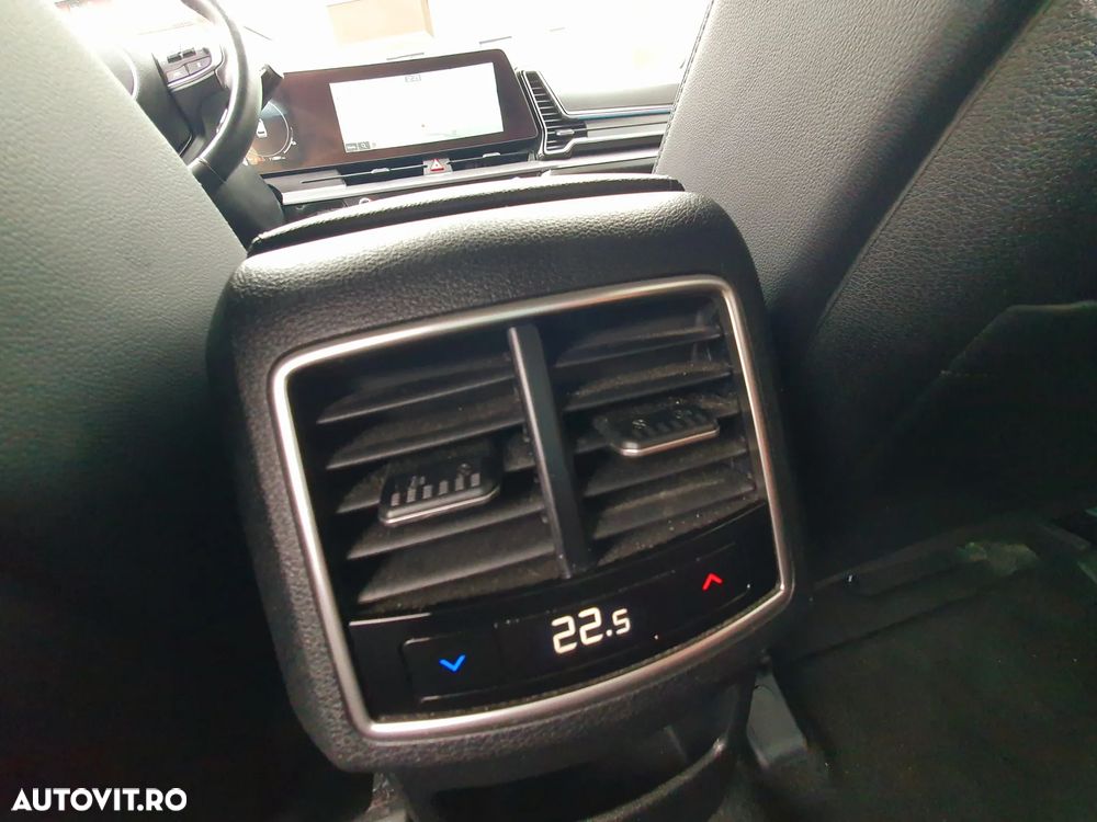 Kia Sportage 1.6 T-GDI HEV 6AT 4x2 Style - 19