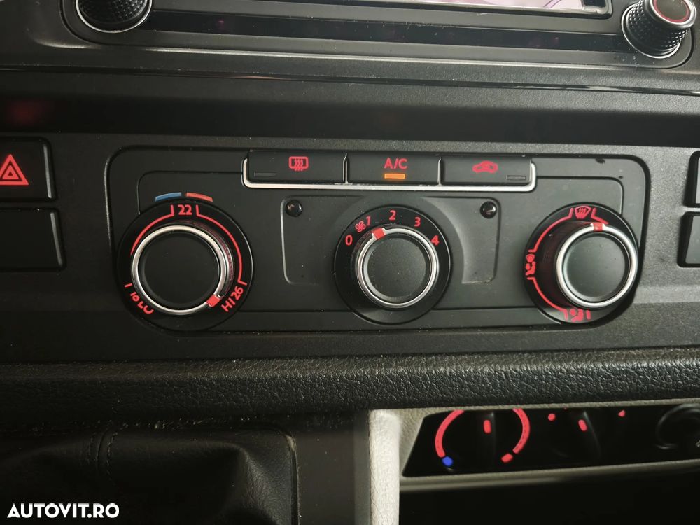 Volkswagen Transporter - 15