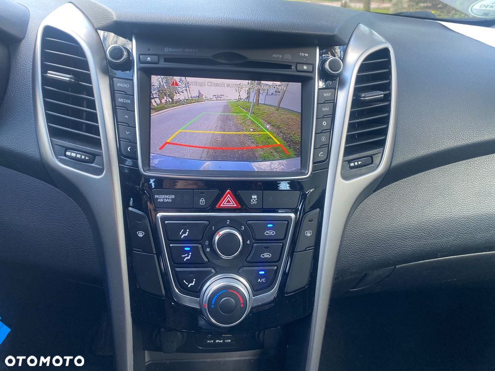 Hyundai i30 1.4 Premium - 19