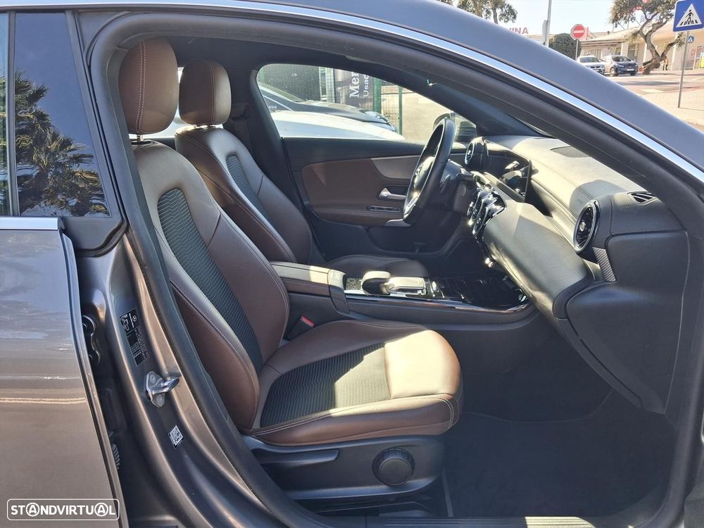 Mercedes-Benz CLA 200 Shooting Brake Progressive Aut. - 13