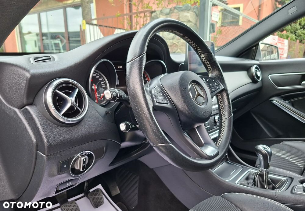 Mercedes-Benz CLA - 29