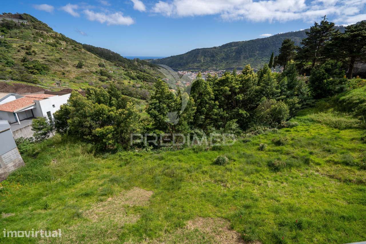 Terreno para Venda em Machico com 1.160 m2 - Grande imagem: 2/12