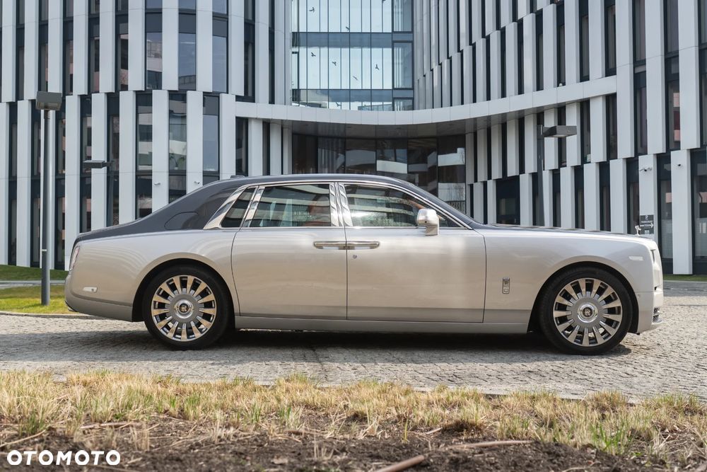 Rolls-Royce Phantom Standard - 6