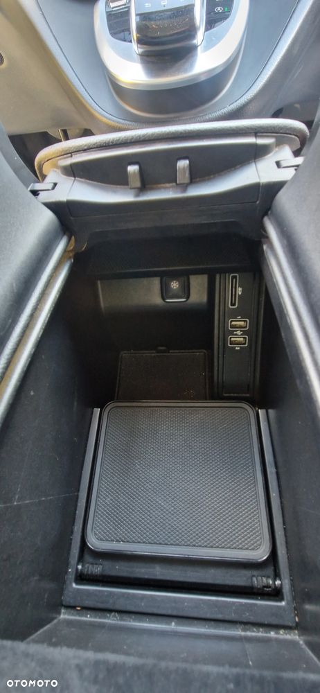 Mercedes-Benz Klasa V - 7