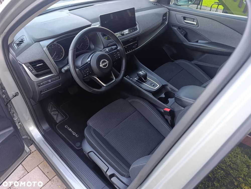 Nissan Qashqai 1.3 DIG-T MHEV Acenta Xtronic - 17