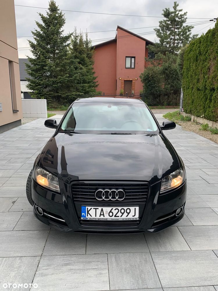 Audi A3 3-drzwiowe 1.6 TDI DPF Attraction - 3