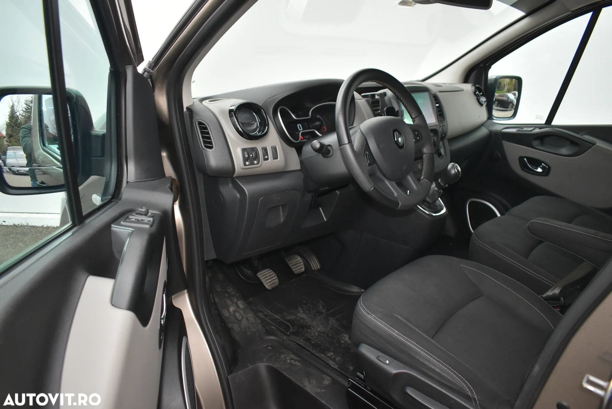Renault Trafic - 6