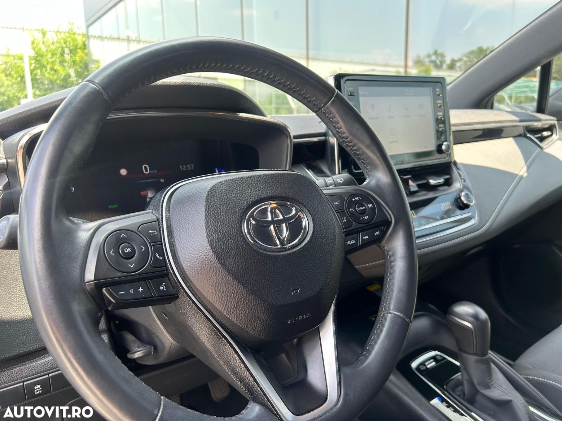 Toyota Corolla 1.8 HSD Dynamic - 17