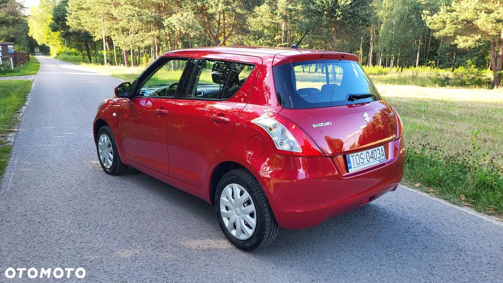 Suzuki Swift - 8