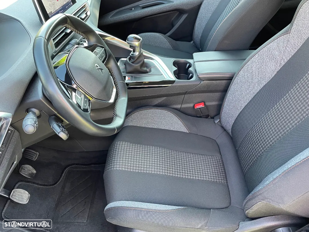 Peugeot 3008 1.5 BlueHDi Active - 24