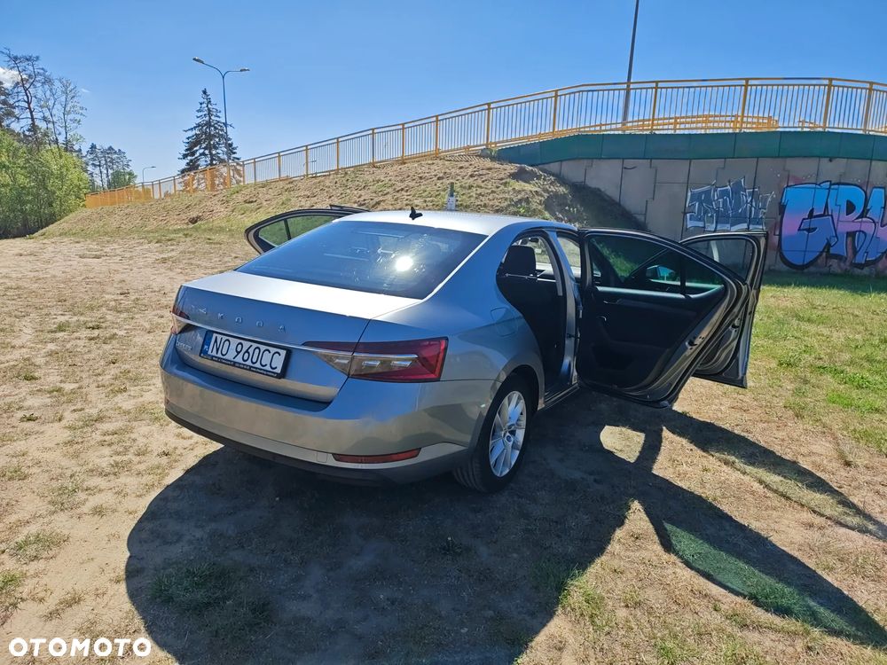 Skoda Superb 1.5 TSI Style DSG - 20