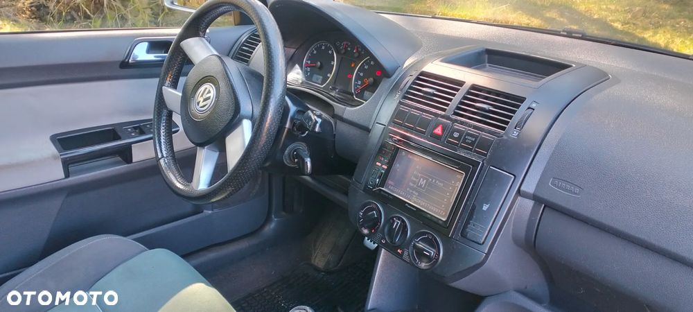 Volkswagen Polo Cross - 33