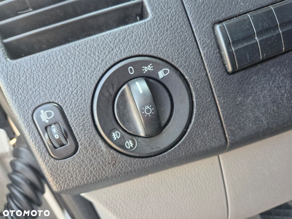 Mercedes-Benz Sprinter 316 CDi / KONTENER / NAJWIĘKSZY / PNEUMATYKA TYŁ / WINDA 750KG NA PILOT / BEZWYPADKOWY / SERWISOWANY / KLIMATYZACJA / KAMERA COFANIA / EURO 5 - 28