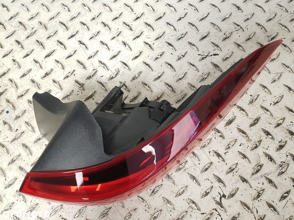 ORYGINALNA LAMPA TYLNA PRAWA W BŁOTNIK PRAWY TYŁ OPEL ASTRA K 5 V KOMBI 15-19 39077375 - 5