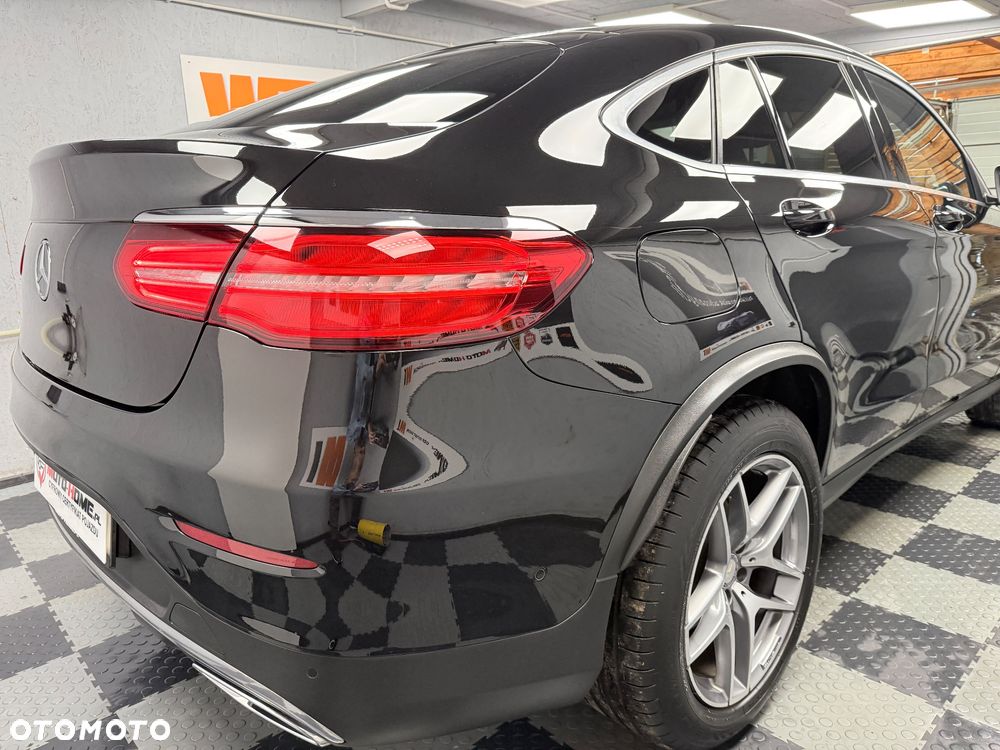Mercedes-Benz GLC 250 d 4Matic 9G-TRONIC AMG Line - 29