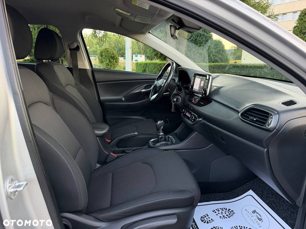 Hyundai i30 1.4 T-GDI Passion Plus - 8