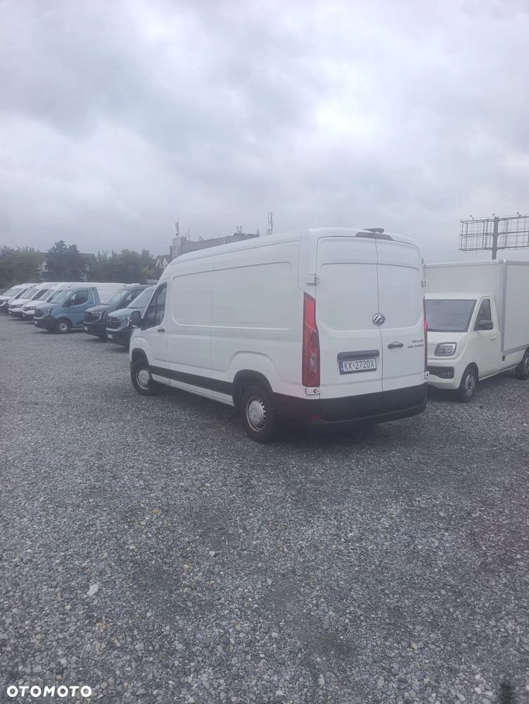 Maxus Deliver 9 - 10